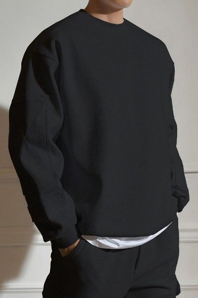 Plain Black Sweatshirt - LUFERS